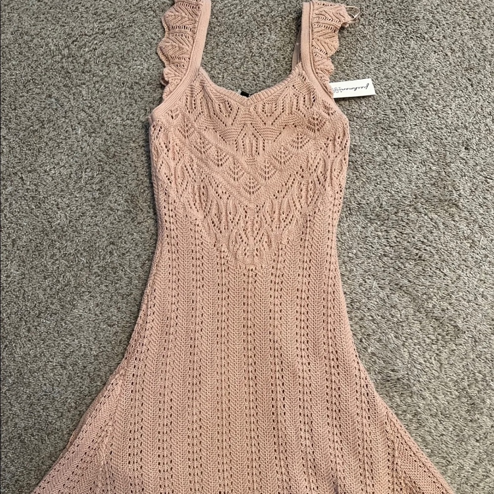 freshman 1996 beige peach crochet knit Ruffle dress Size Med